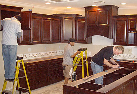 Custom Kitchen Cabinets Installation